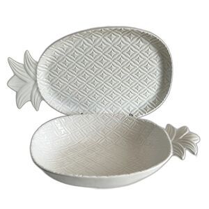 NIB Stoneware 2pc Serving Set - White Embossed Pineapple Bowl & Platter NEW